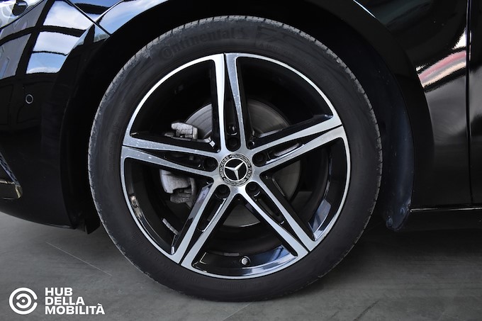 MERCEDES-BENZ B 200 d Automatic Sport Plus